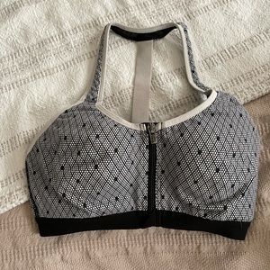 Victoria’s Secret Sports Bra 32D